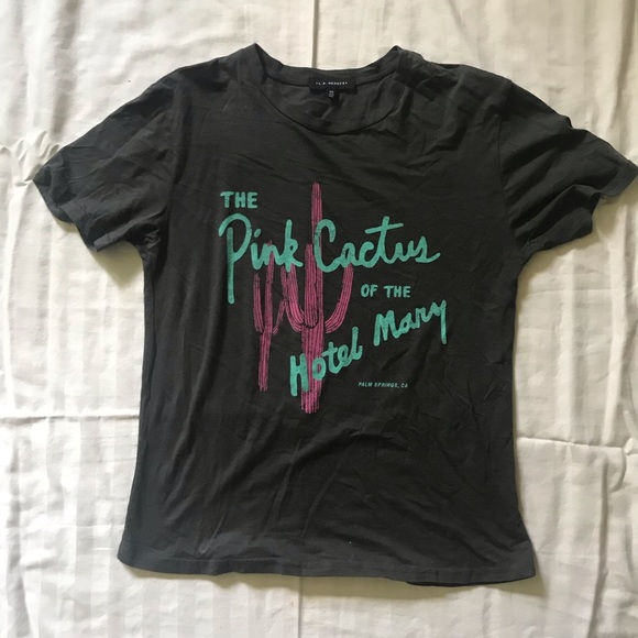 LA Hearts Pac Sun Tee Shirt - Picture 1 of 3